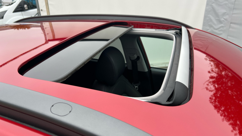 Hyundai KONA 150kW Ultimate 64kWh 5dr Auto Electric Hatchback